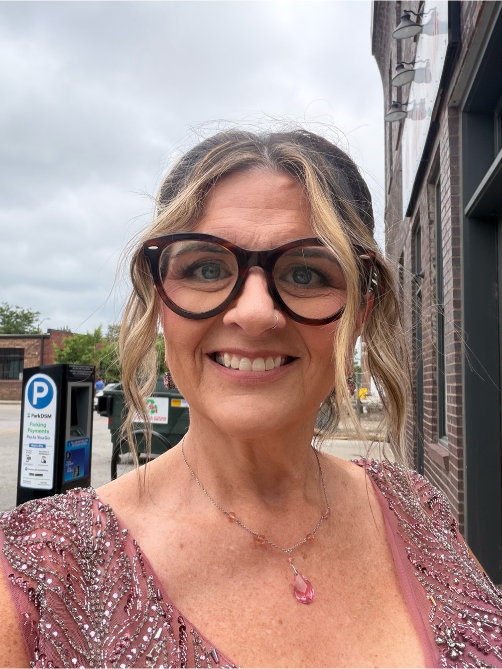 Meet your Posher - Also selling contemporary as VanLearCo